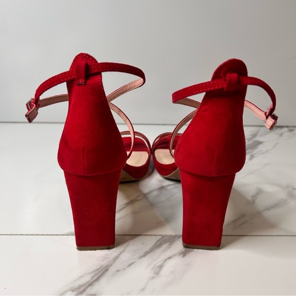 Chinese Laundry Crimson Strappy Heels Size 8 - Picture 5 of 8